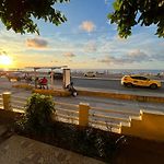 Apartment In Cartagena In Front Of The Beach